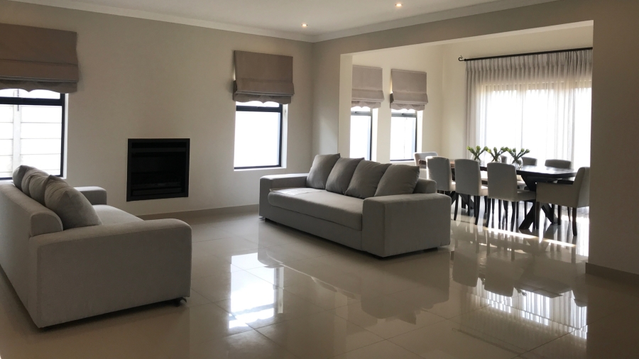 To Let 4 Bedroom Property for Rent in Parklands North Western Cape